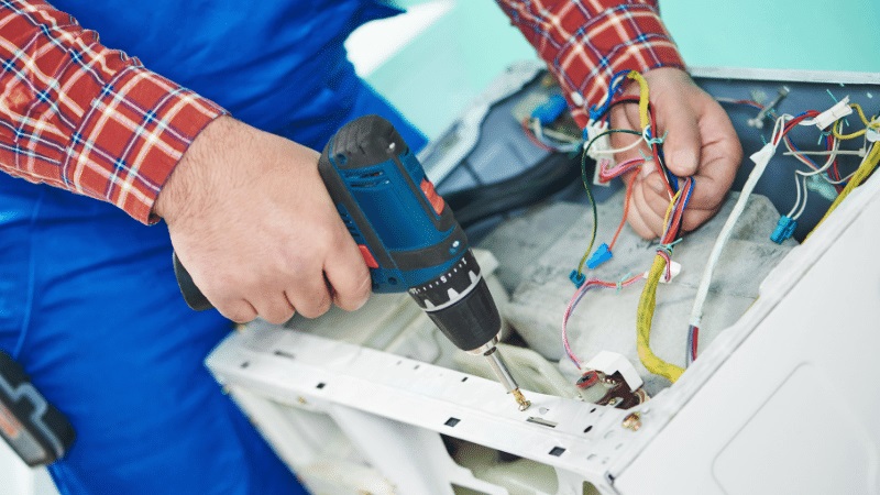 Urla Beko Beko çamaşır makinesi kart tamiri – Su almama arızası orijinal parça ile giderildi. - Teknik servis örneği